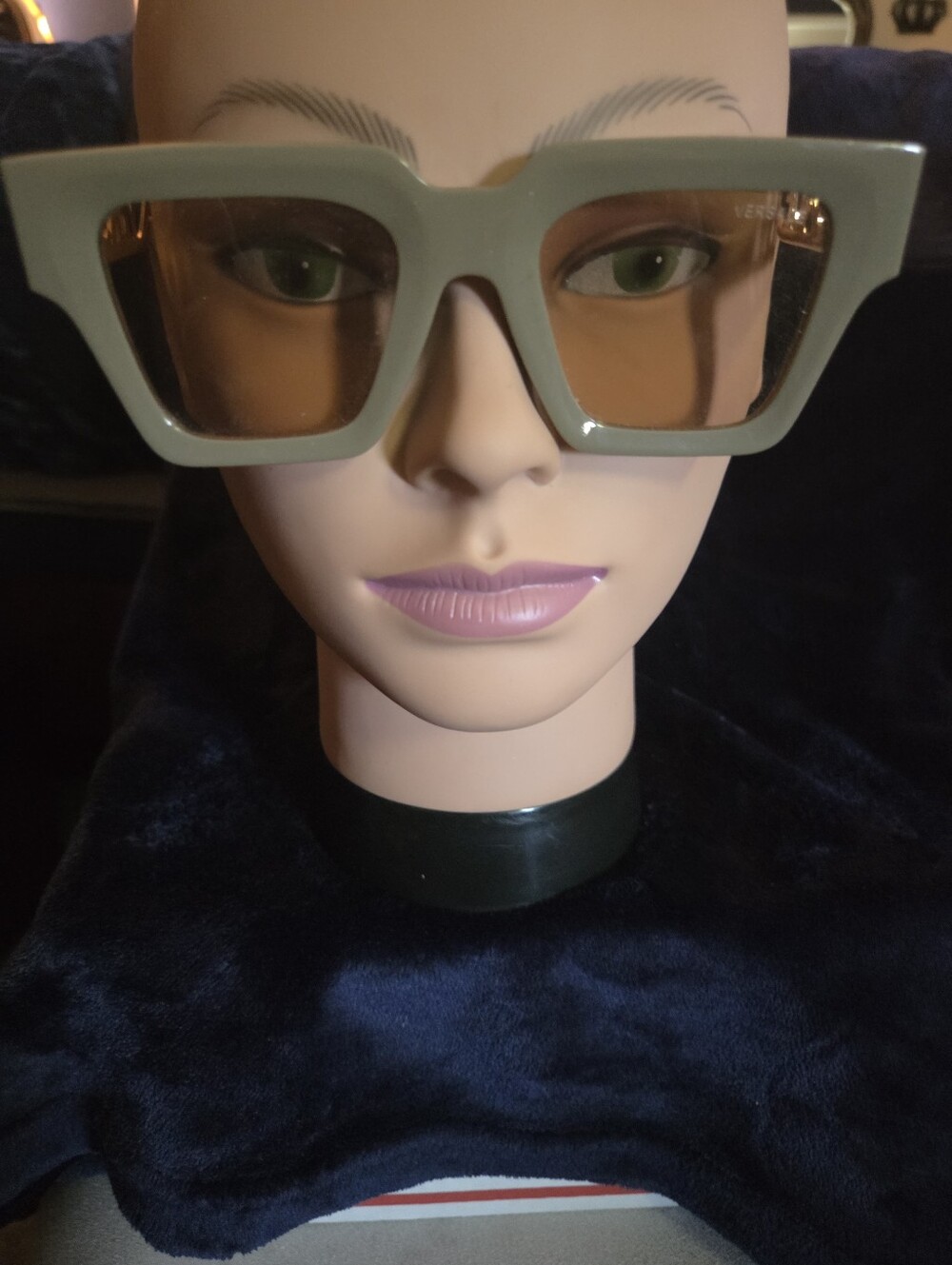 Women’s Oversized Square Sunglasses in Taupe